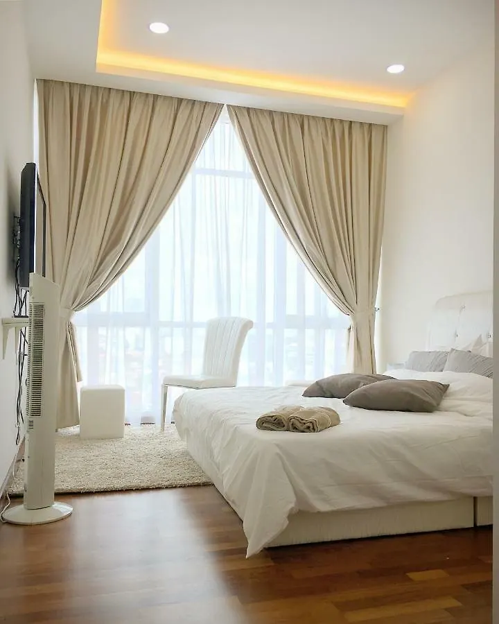 Jb-Singapore Paragon Suites Homestay ジョホールバル