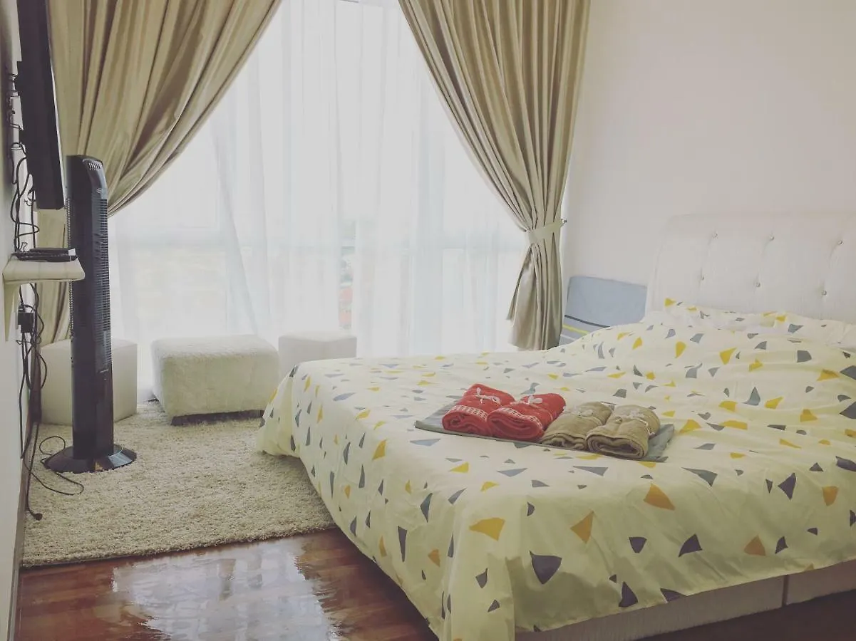 Jb-Singapore Paragon Suites Homestay ジョホールバル 0*,  マレーシア